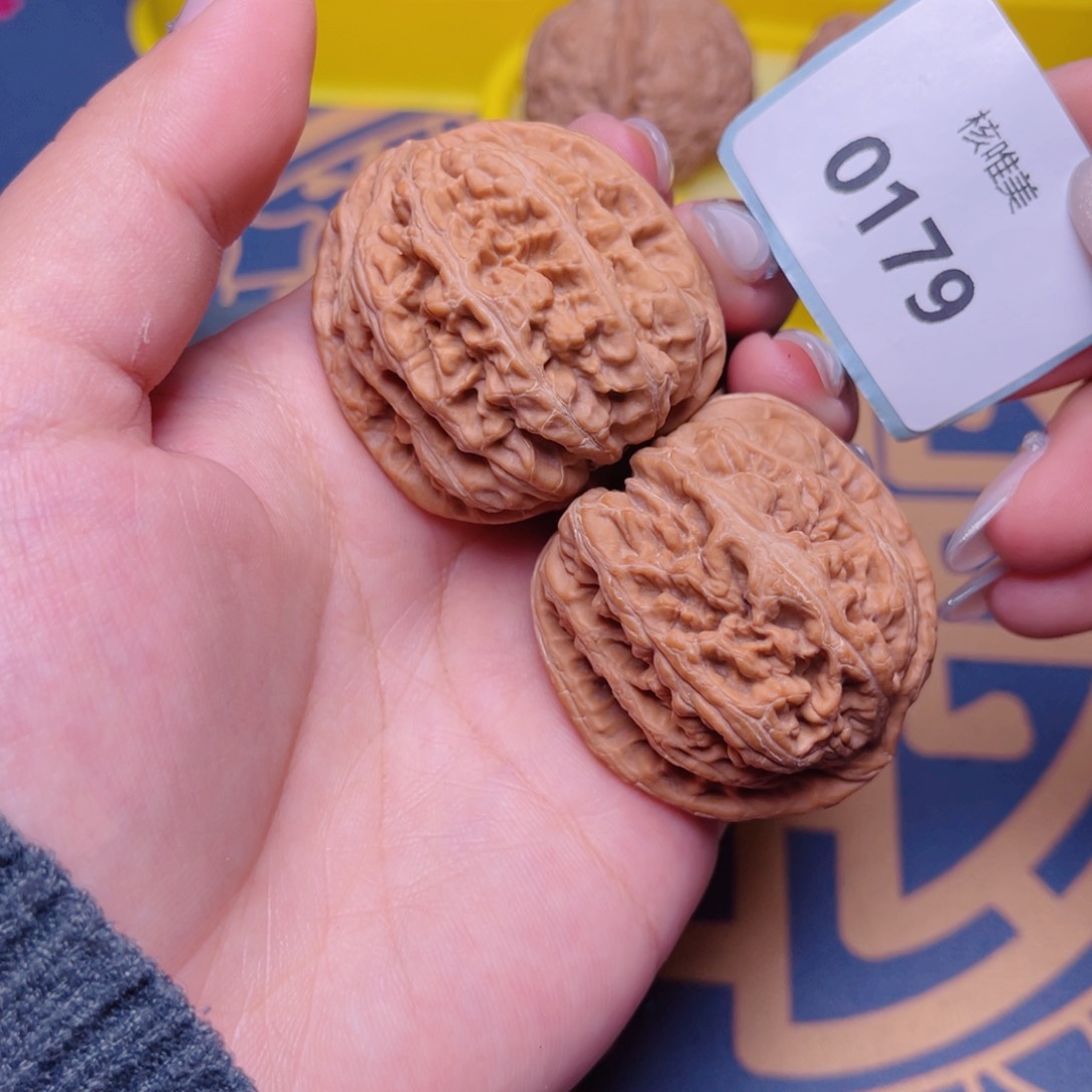 文玩核桃把件y****a粗筋40～0179