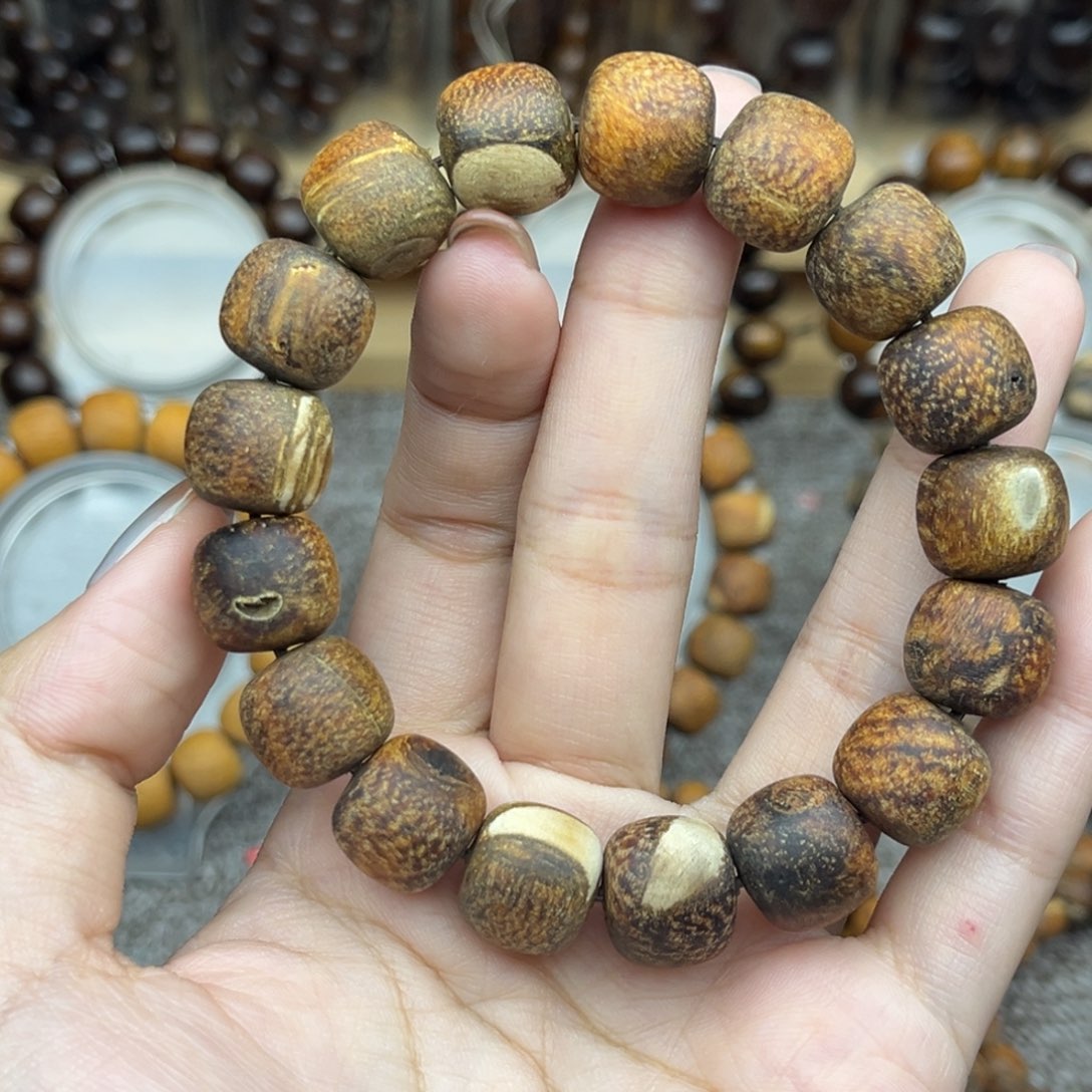 贡木印尼12/13龙鳞瑕疵虫漏