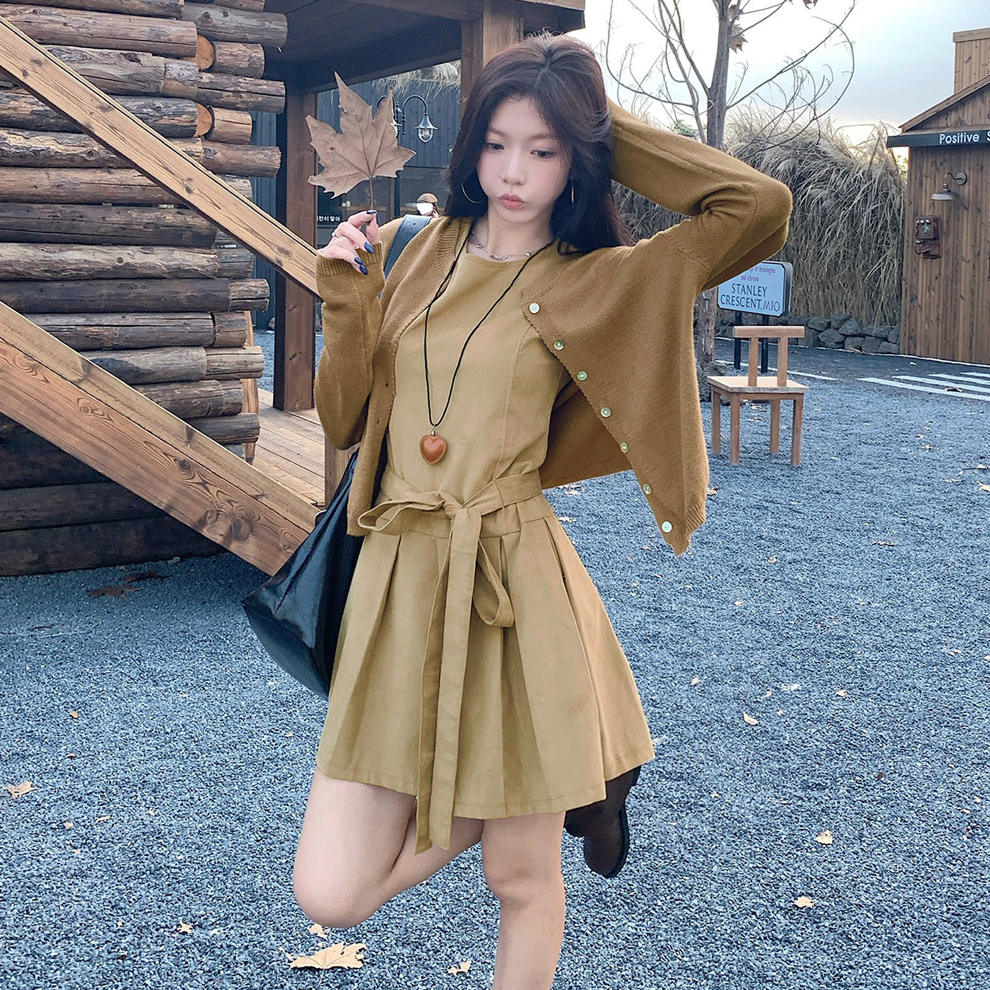 秋季流行穿搭半身裙子女早秋装新款小个子高级感穿搭一整套装6368