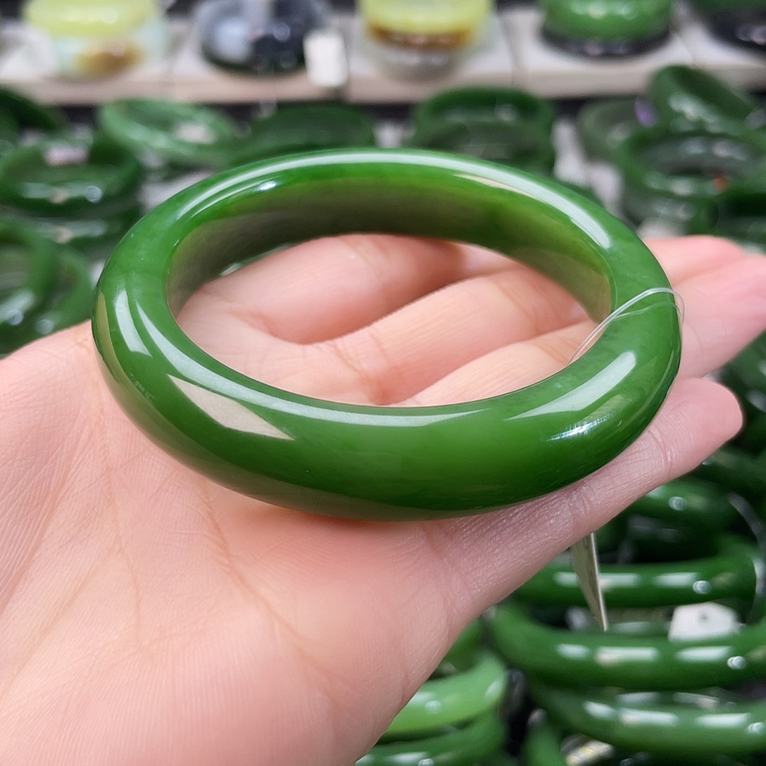 和田玉（碧玉）手镯未镶嵌