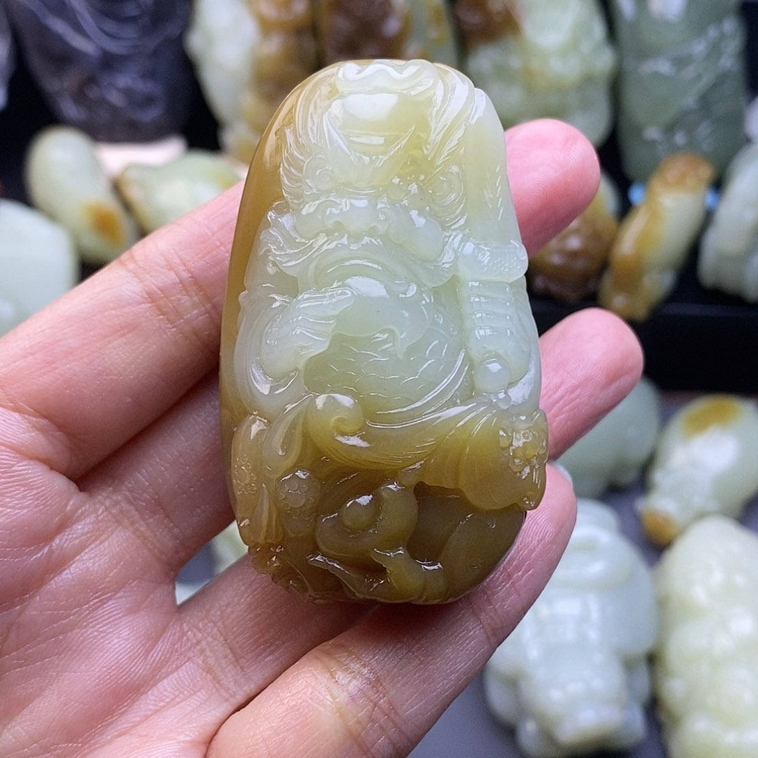 未镶嵌和田玉把件我**心
