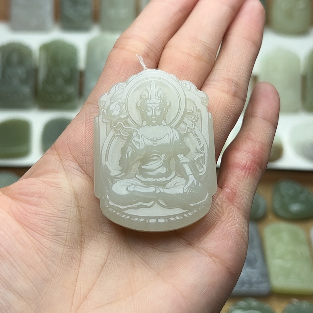 和田玉未镶嵌颈饰