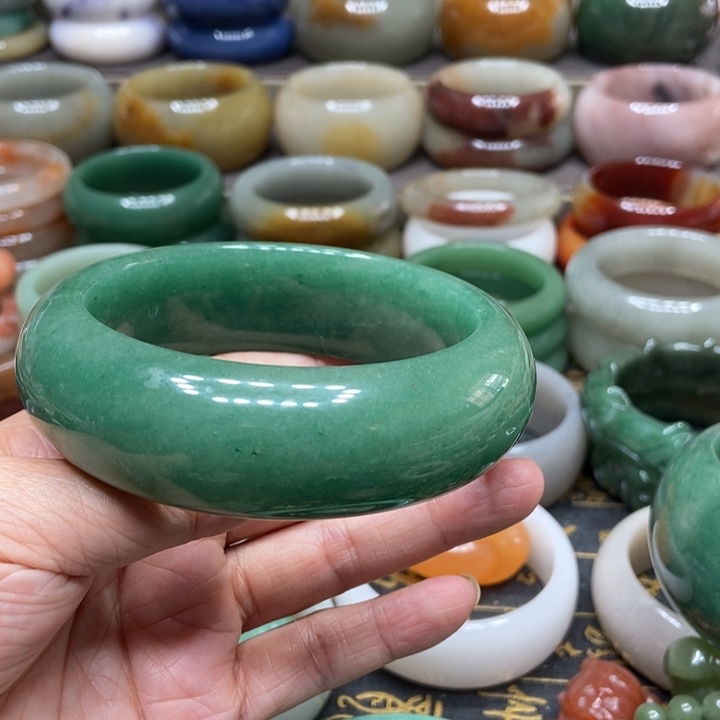 石英质玉手镯未镶嵌雨*雪