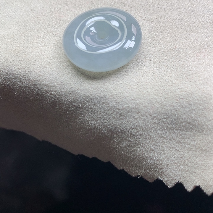 翡翠颈饰未镶嵌吊坠