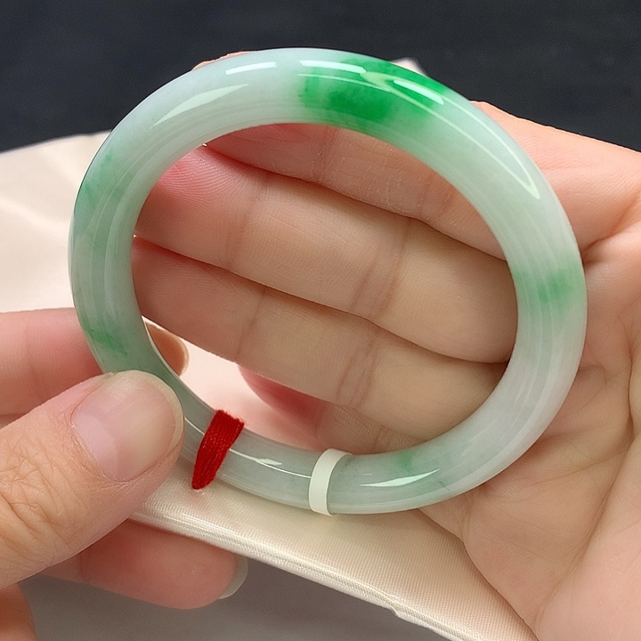 翡翠未镶嵌手镯圆条56