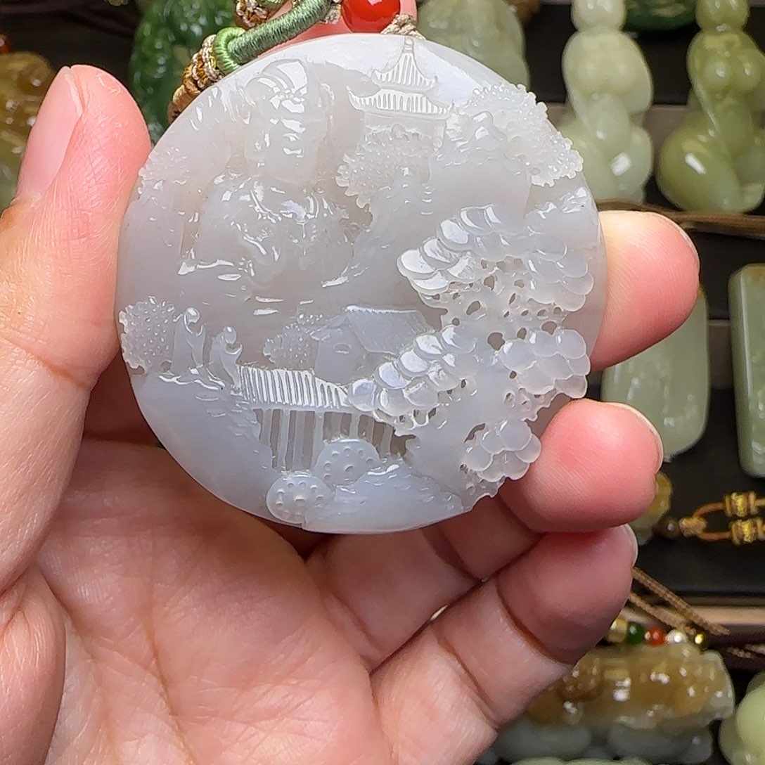 颈饰未镶嵌和田玉