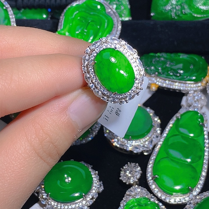 翡翠挂件银S925镶嵌翡翠