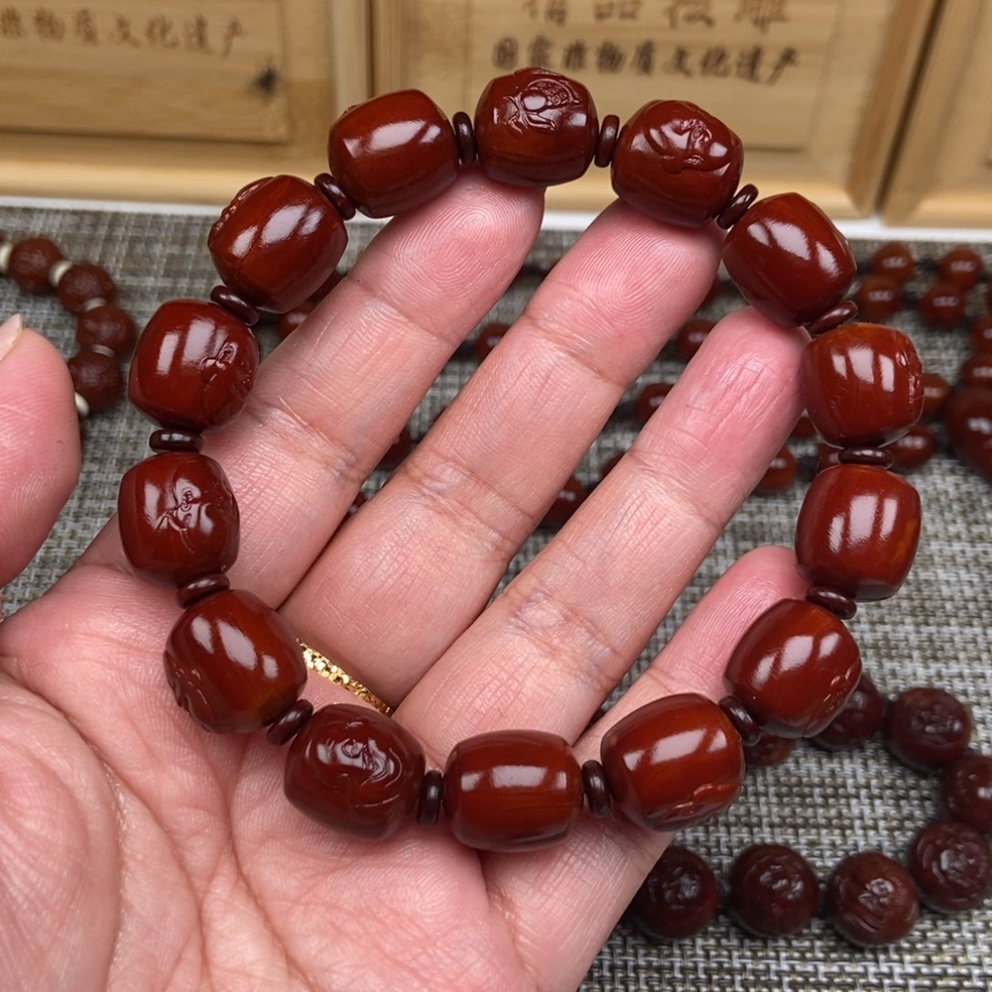 十***@橄榄核吊坠米勒88