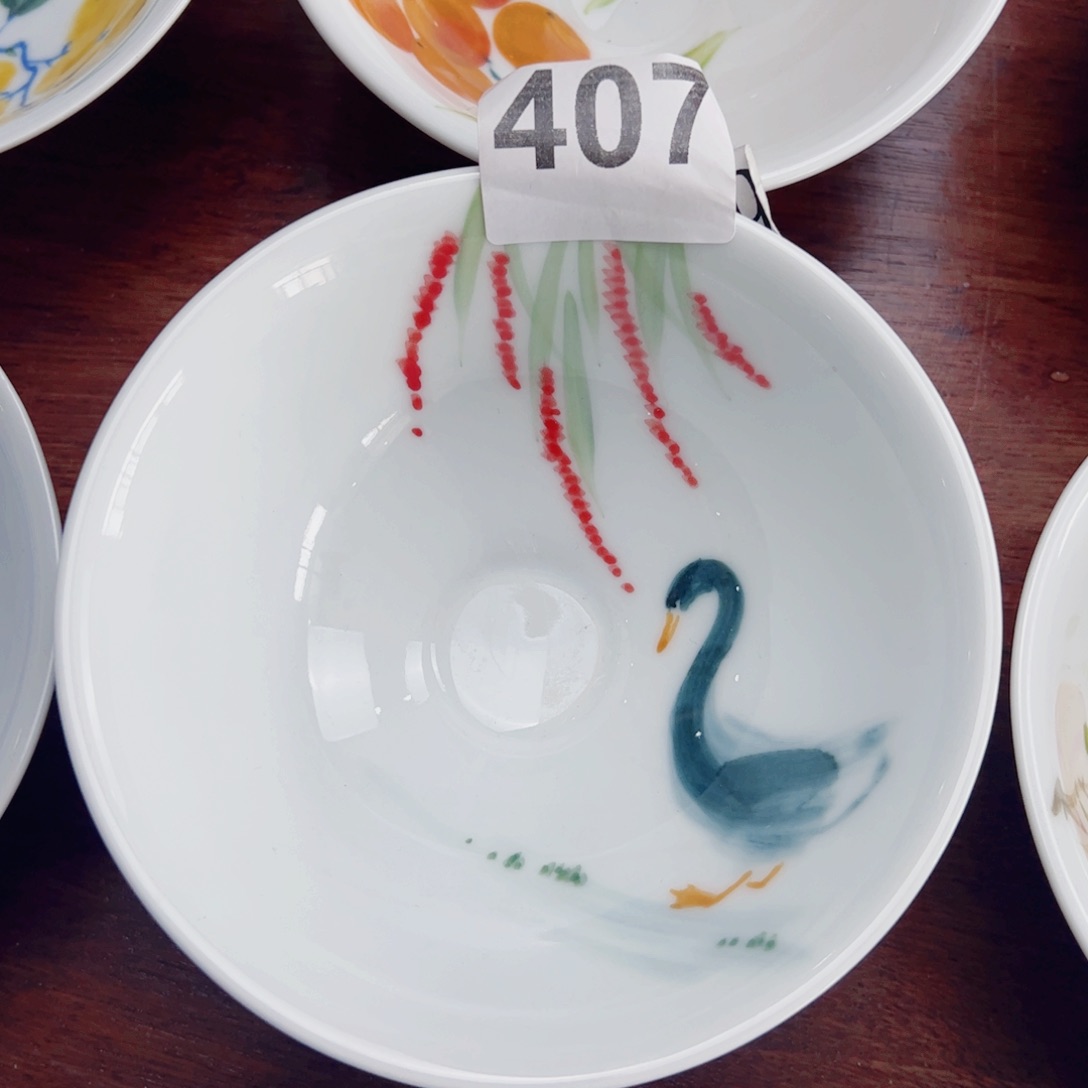 景德镇陶瓷手工手绘制作