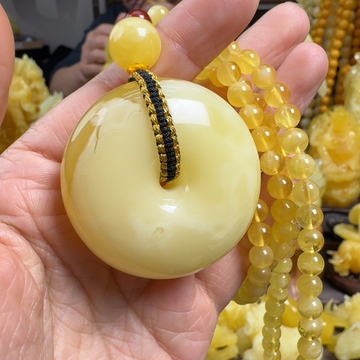 蜜蜡珠宝奇石未镶嵌