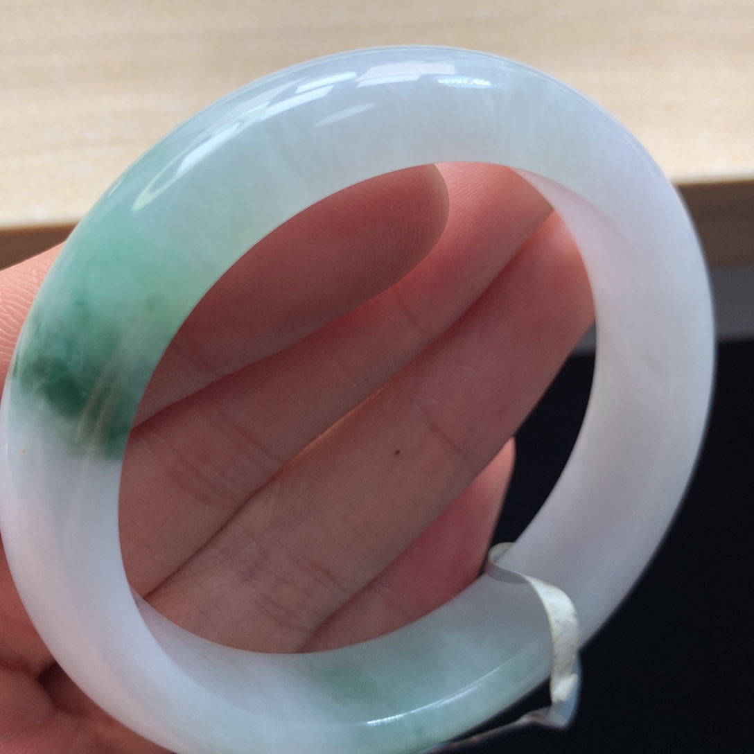 未镶嵌手镯翡翠手镯