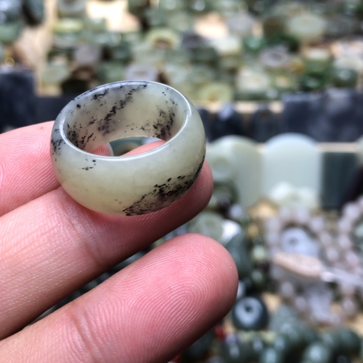 和田玉颈饰未镶嵌哈*