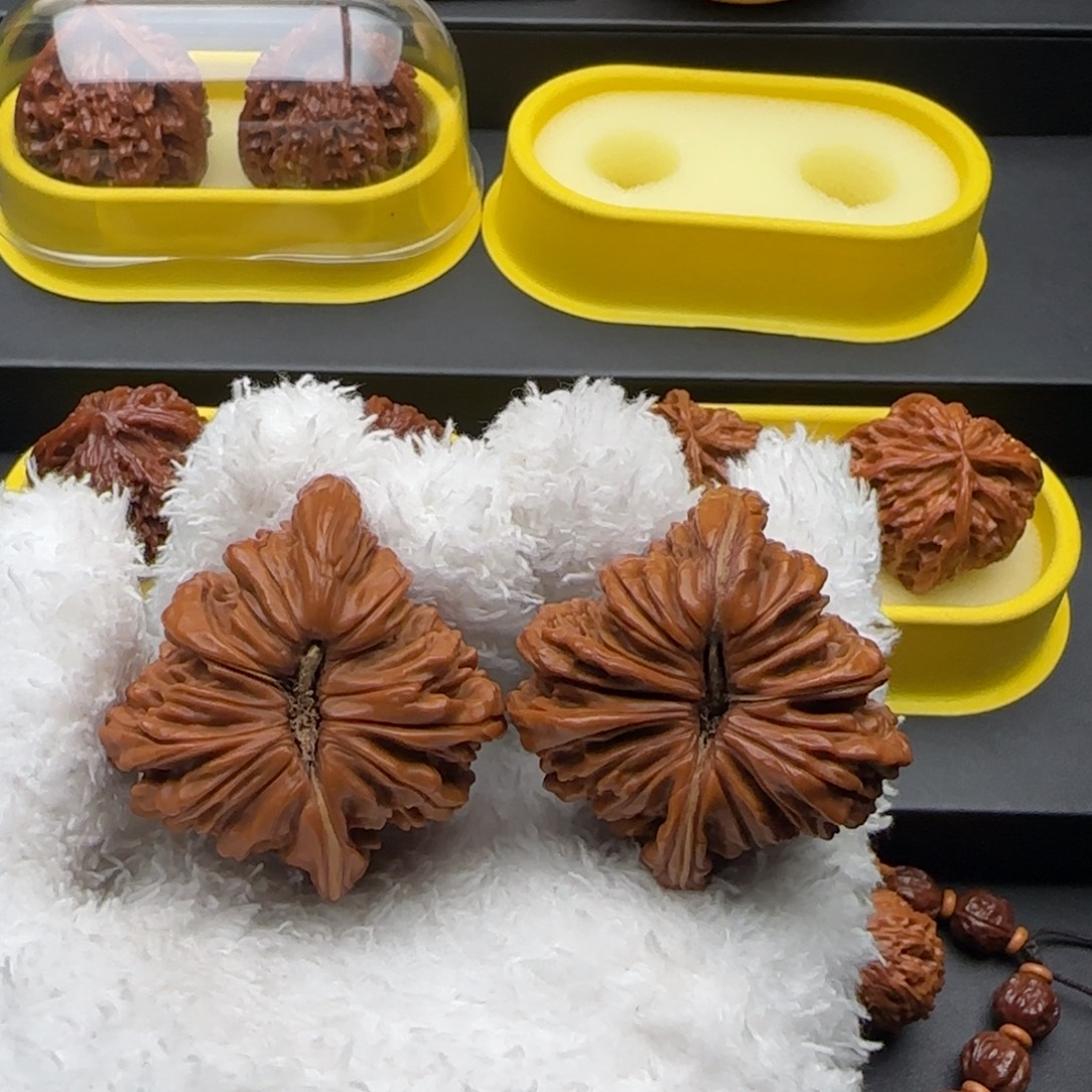 把件文玩核桃四座楼犀牛全47