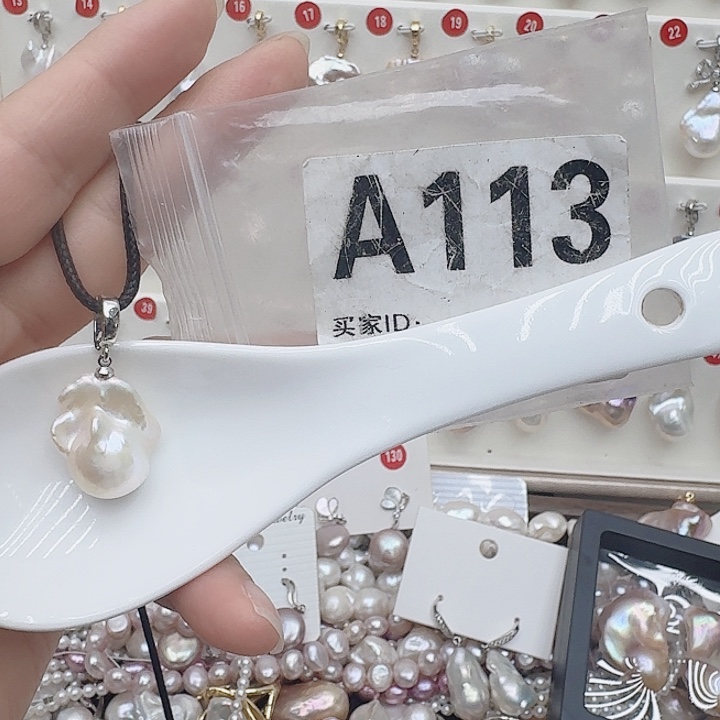 颈饰未镶嵌淡水珍珠