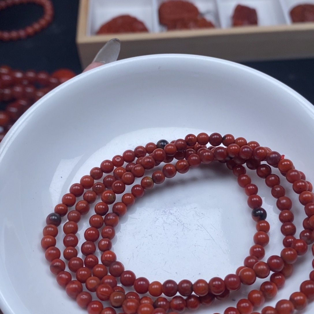 翡翠颈饰未镶嵌云*