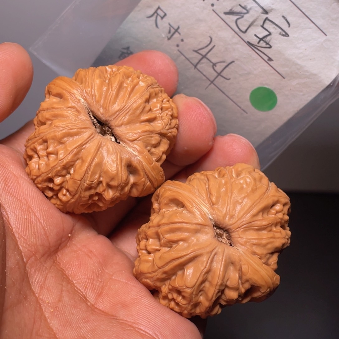 文玩核桃吊坠文玩核桃