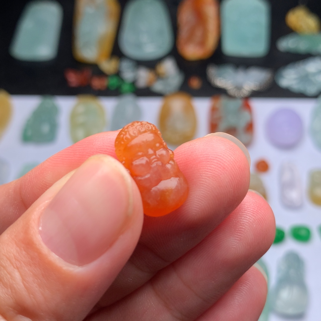 定制翡翠未镶嵌宝宝佛