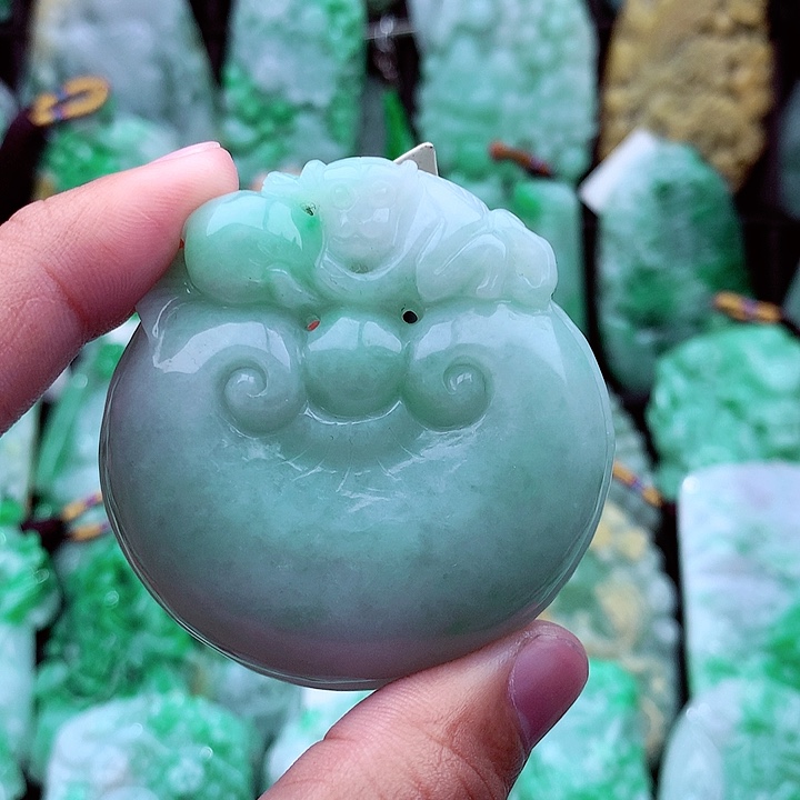 翡翠吊坠(不含链)未镶嵌