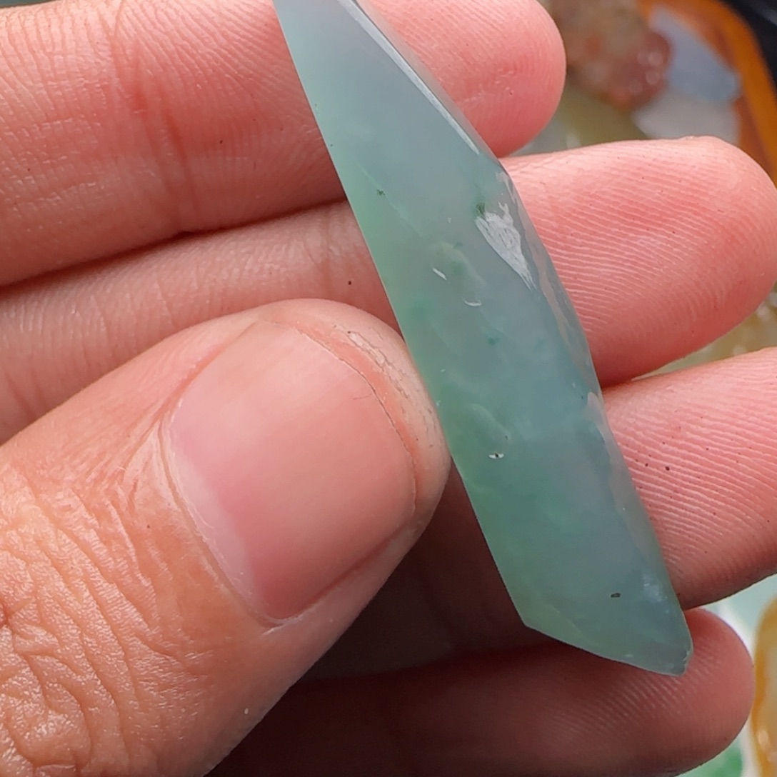 定制翡翠未镶嵌不包工