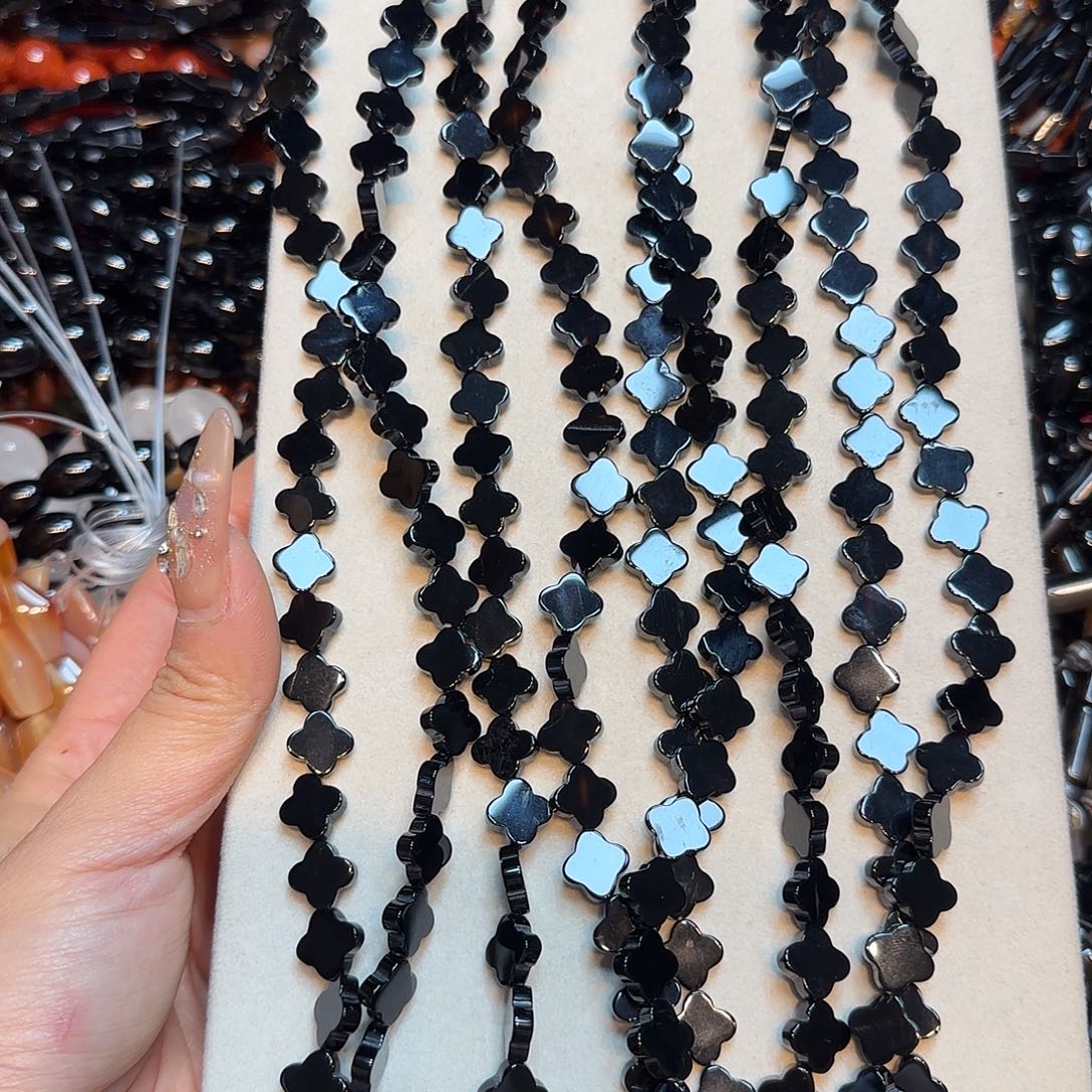 玛瑙/玉髓未镶嵌珠宝半成品10mm黑玛瑙四叶草一条