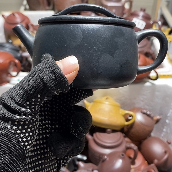 紫砂茶壶微瑕微笑