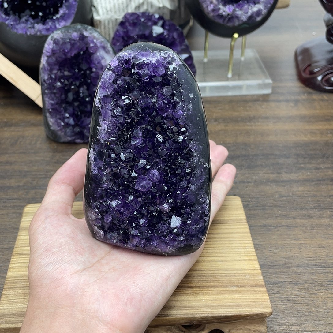 未镶嵌大型摆件（非配饰）紫晶