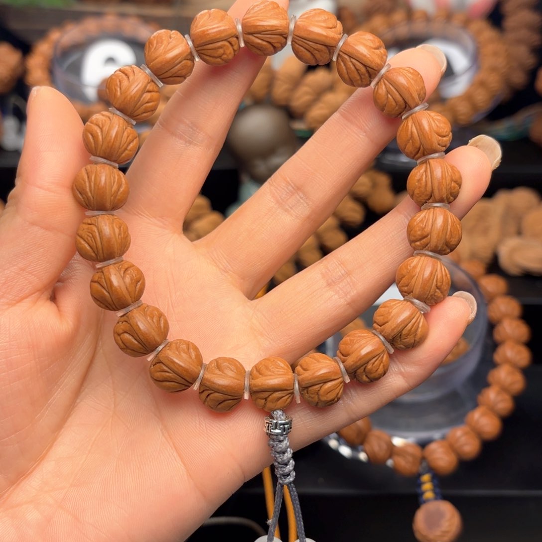 桃核吊坠释****Ⓑ野生玉龙脊12尺寸