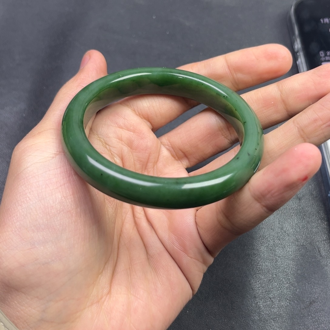 和田玉颈饰未镶嵌多样性钢板料手镯碧玉