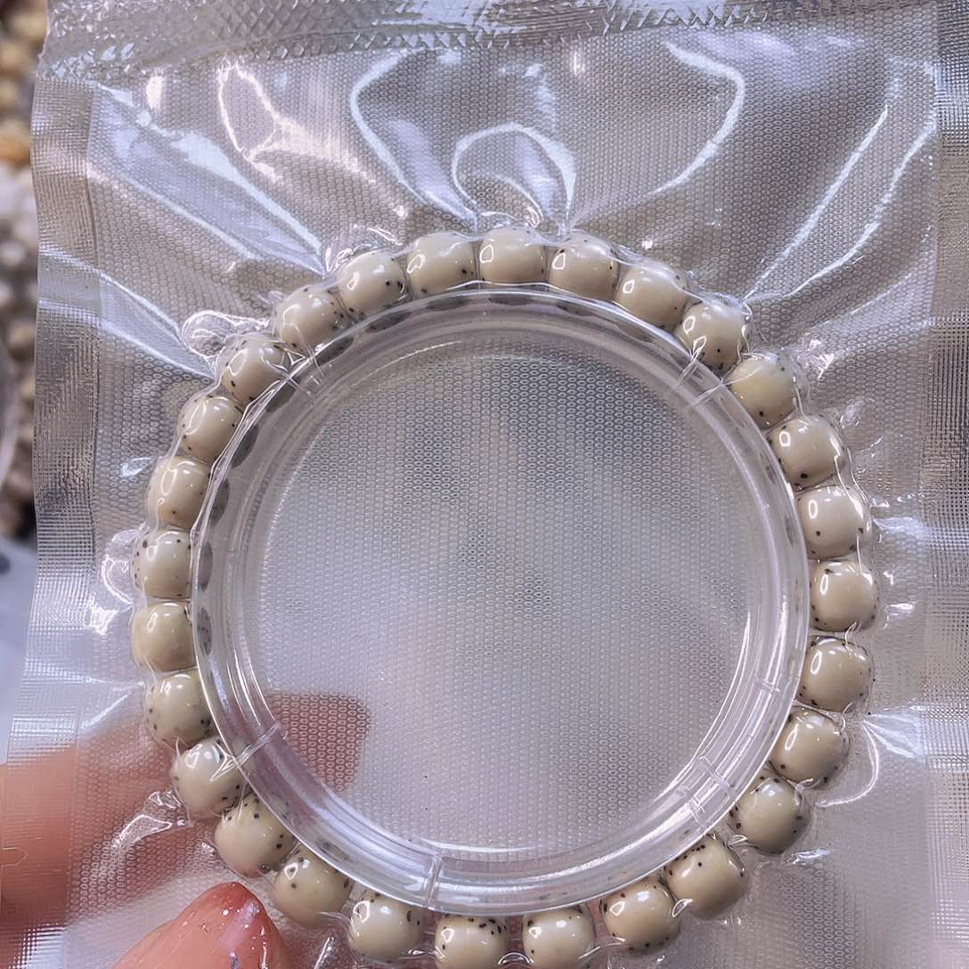 星月菩提手串石玉料糯冰河豚尺寸8/7