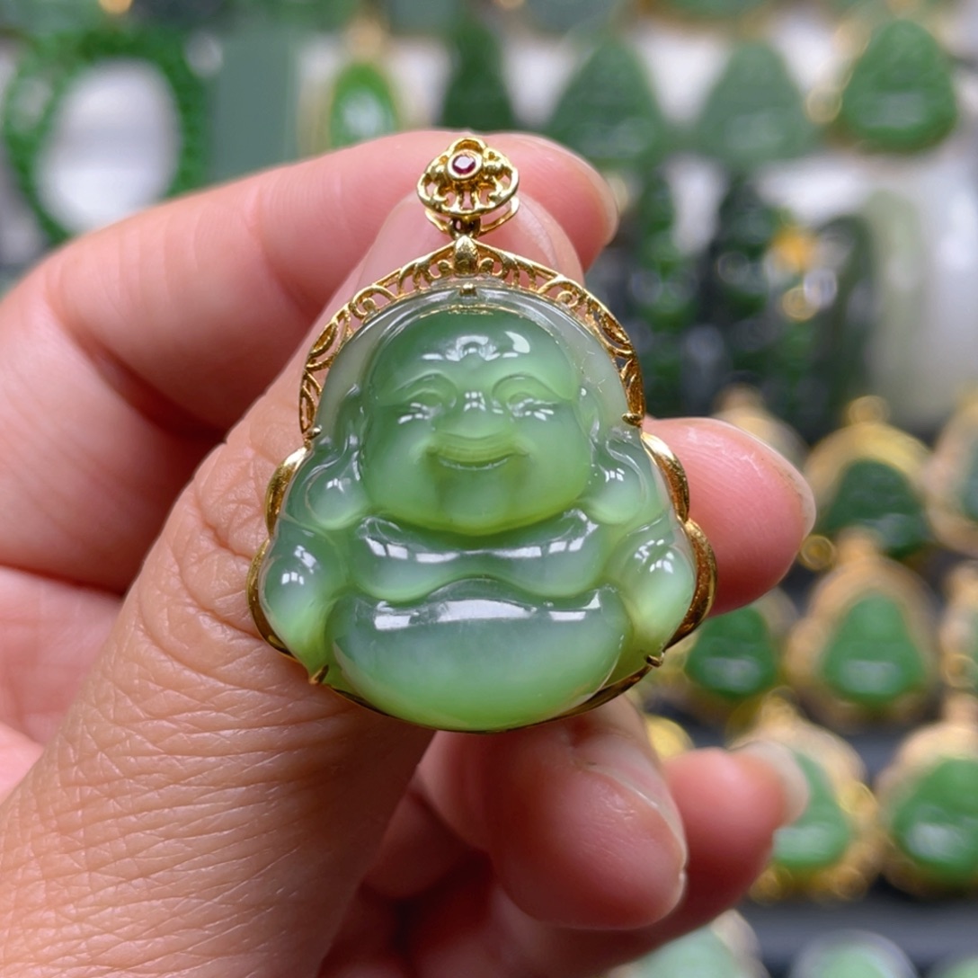 和田玉（碧玉）吊坠(不含链)18K金镶嵌