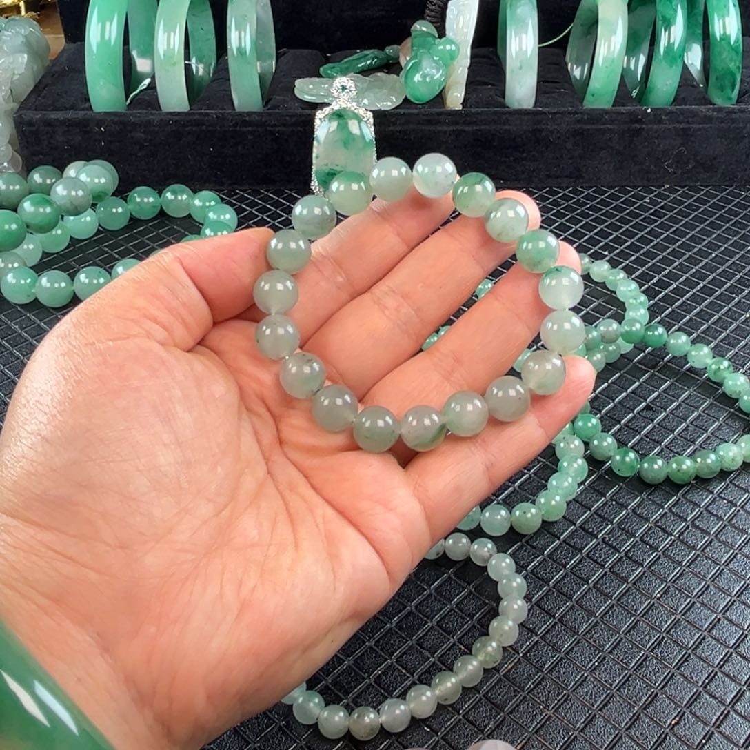 大***～未镶嵌手链石英质玉（非洲翠）
