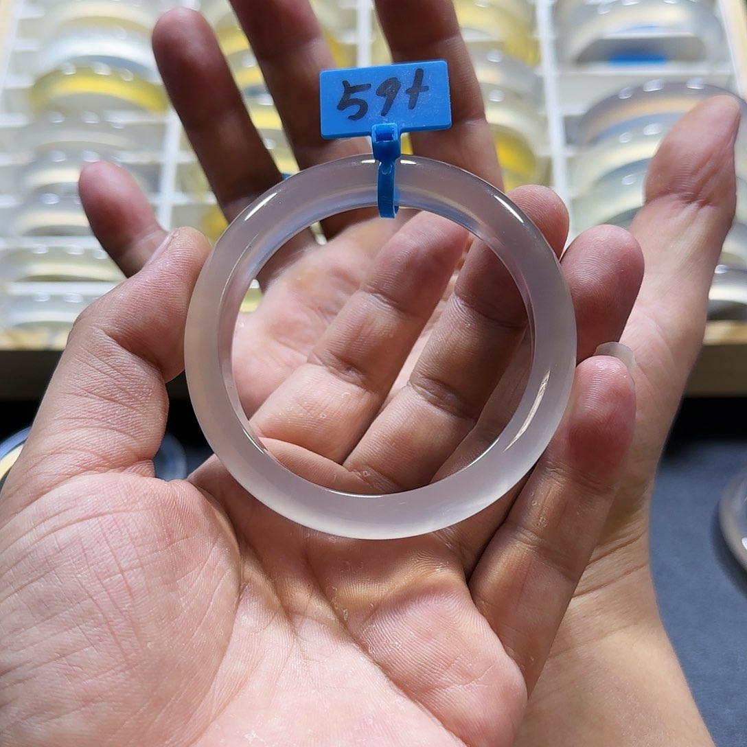 玛瑙/玉髓手镯未镶嵌ʚ****ɞ