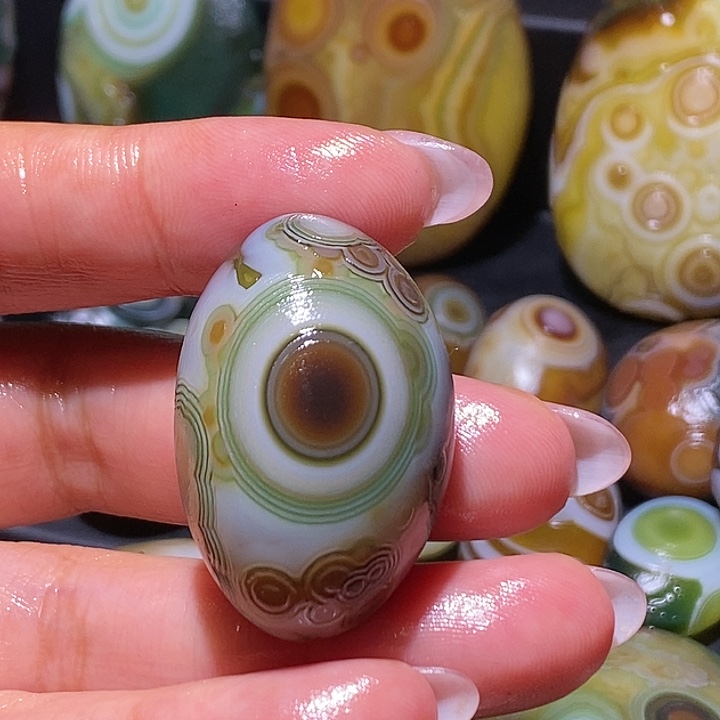 玛瑙/玉髓未镶嵌珠宝奇石21