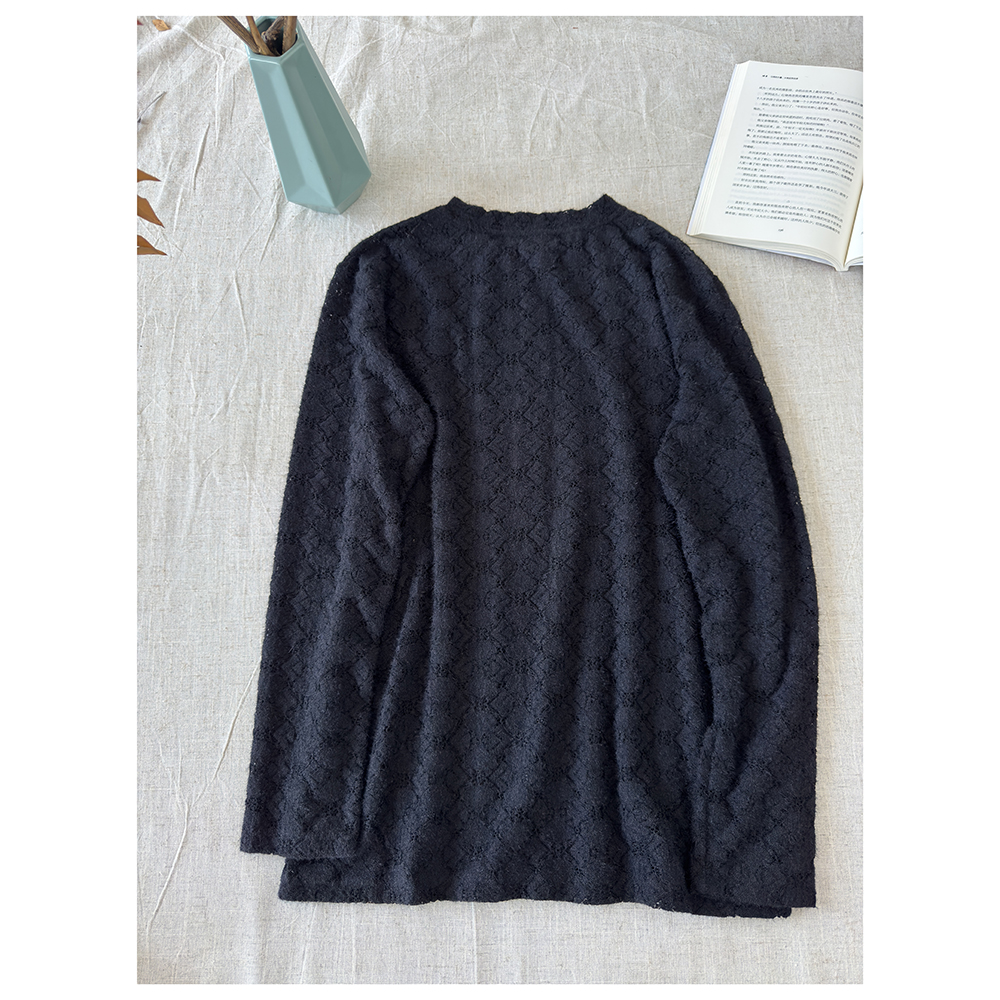 T612秋冬新款女士时尚百搭宽松镂空蕾丝圆领长袖T恤打底衫