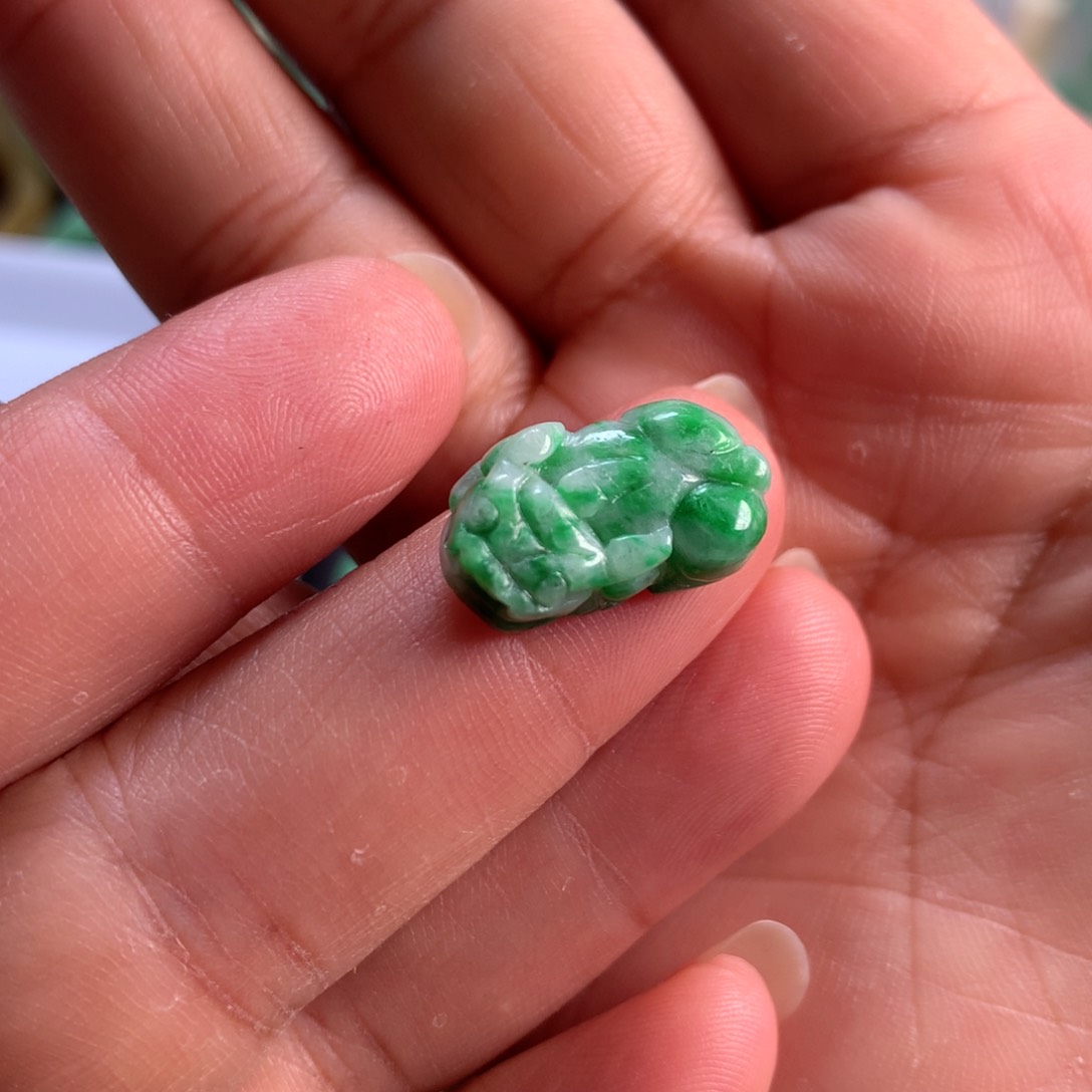 未镶嵌定制翡翠翡翠