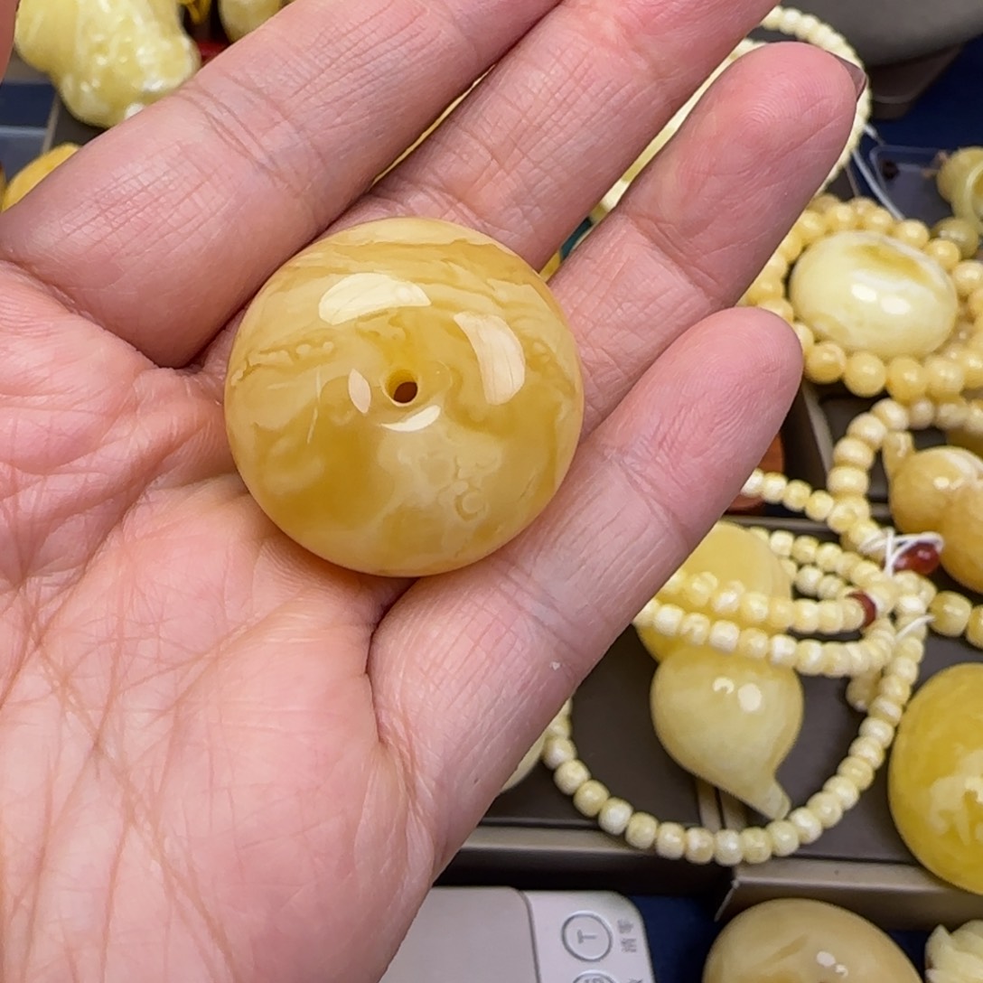 蜜蜡颈饰未镶嵌芒***仁天然蜜蜡