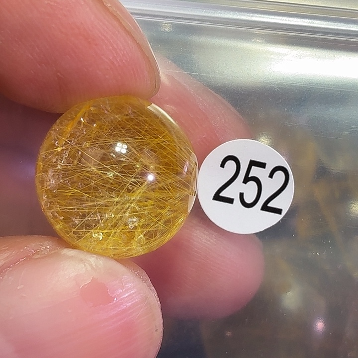 王****水晶吊坠(不含链)未镶嵌