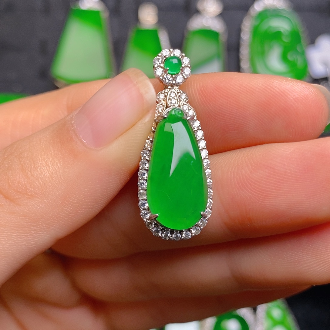 翡翠银S925镶嵌颈饰