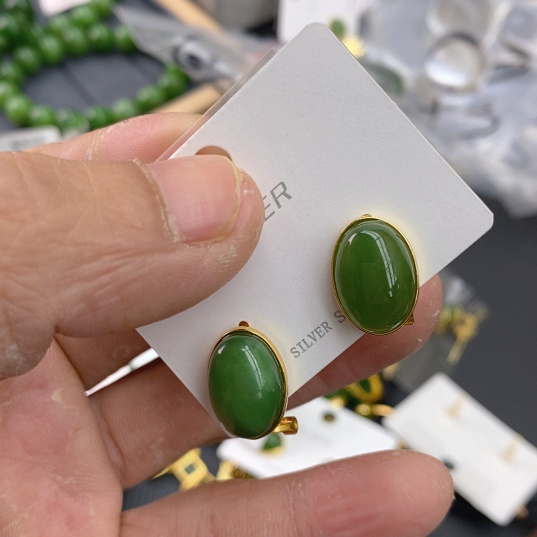 和田玉（碧玉）耳饰银S925镀金镶嵌