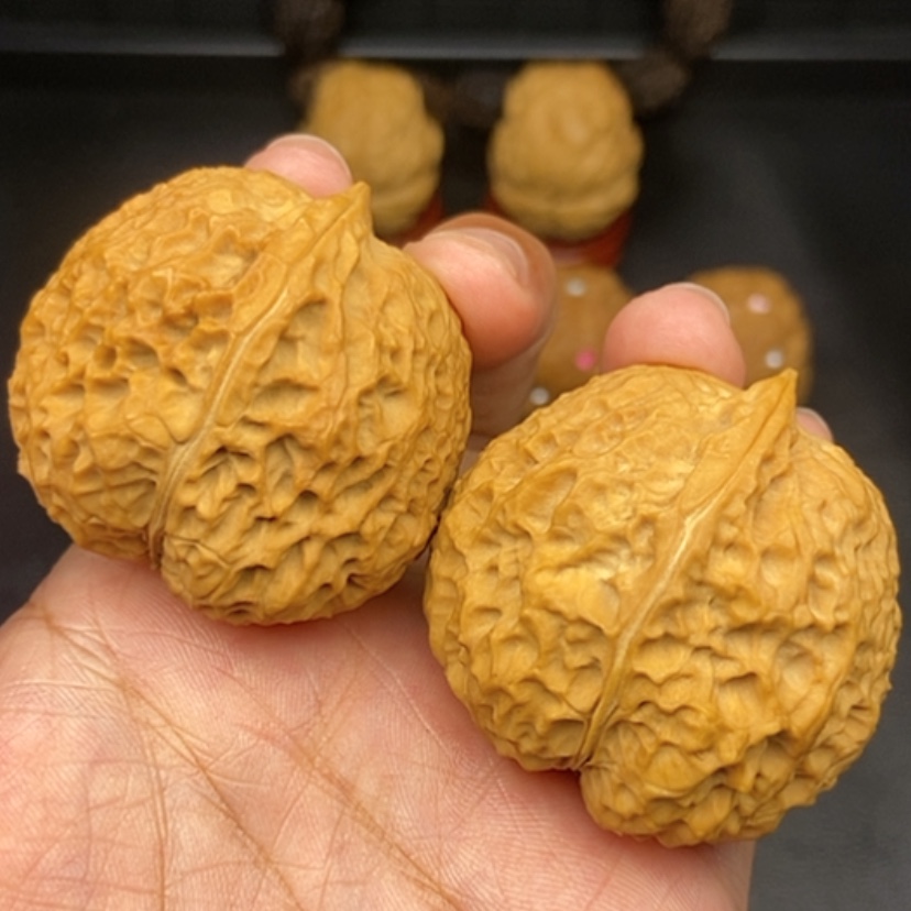 【闪购商品】文玩核桃把件42尺大寿桃