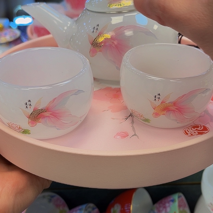 段泥茶杯啦啦噜小心翼翼呜呜呜太一样