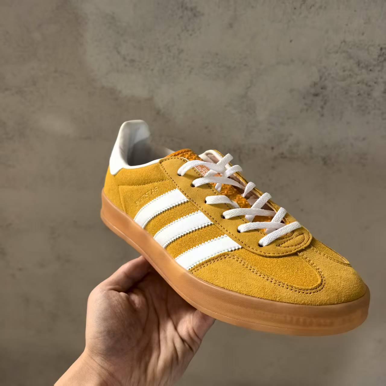 男女同款翻毛皮二代德迅鞋