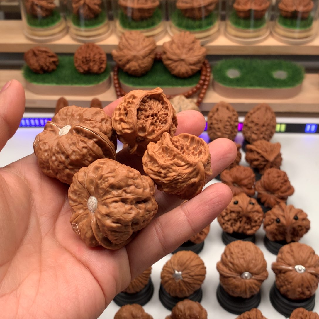 【闪购商品】吊坠文玩核桃龙****居隐隐约约