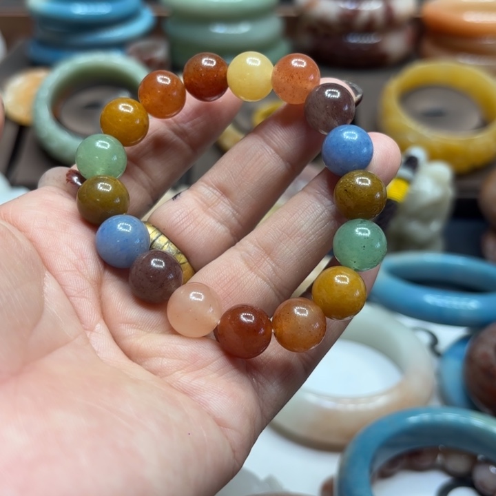 娟***儿石英岩玉合金颈饰