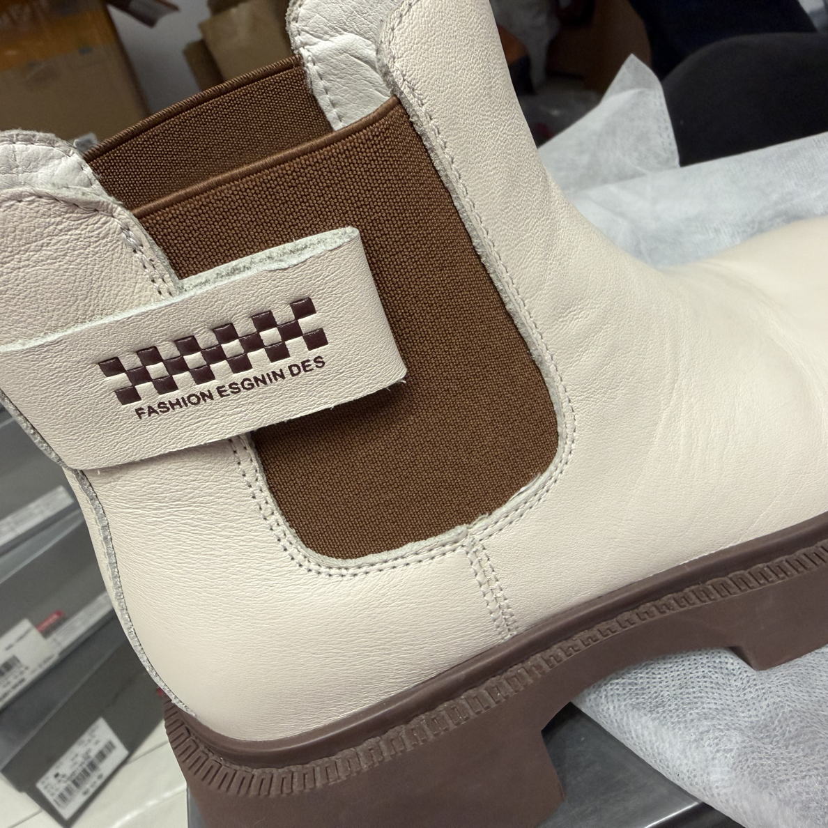 玲玲严选 啄木鸟新款马丁靴子女鞋子短筒软底单靴休闲牛皮短靴