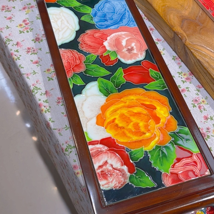 盖子款瓷板画艺术作品