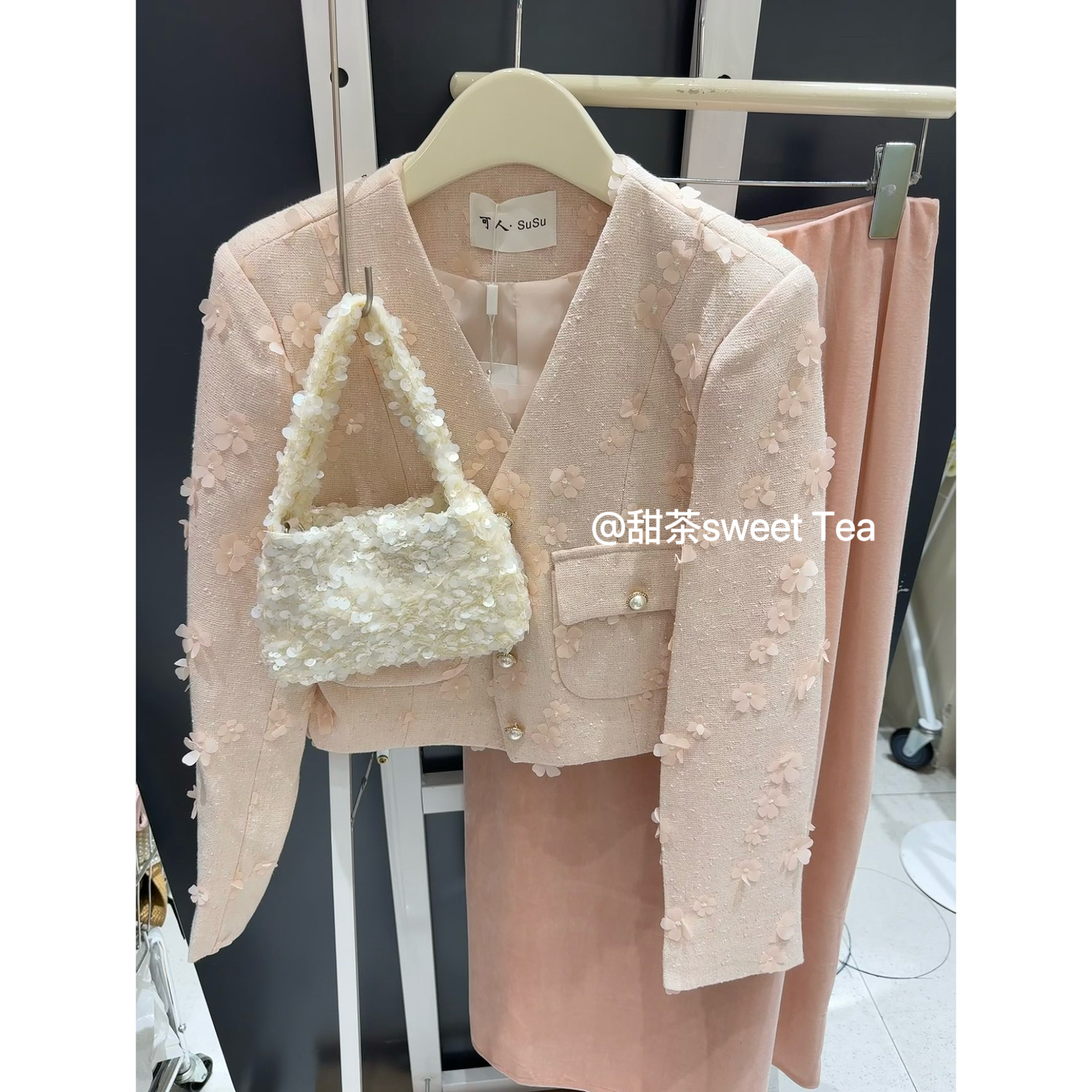 媛老板秋季2025(1051-1100)气质显瘦减龄女装