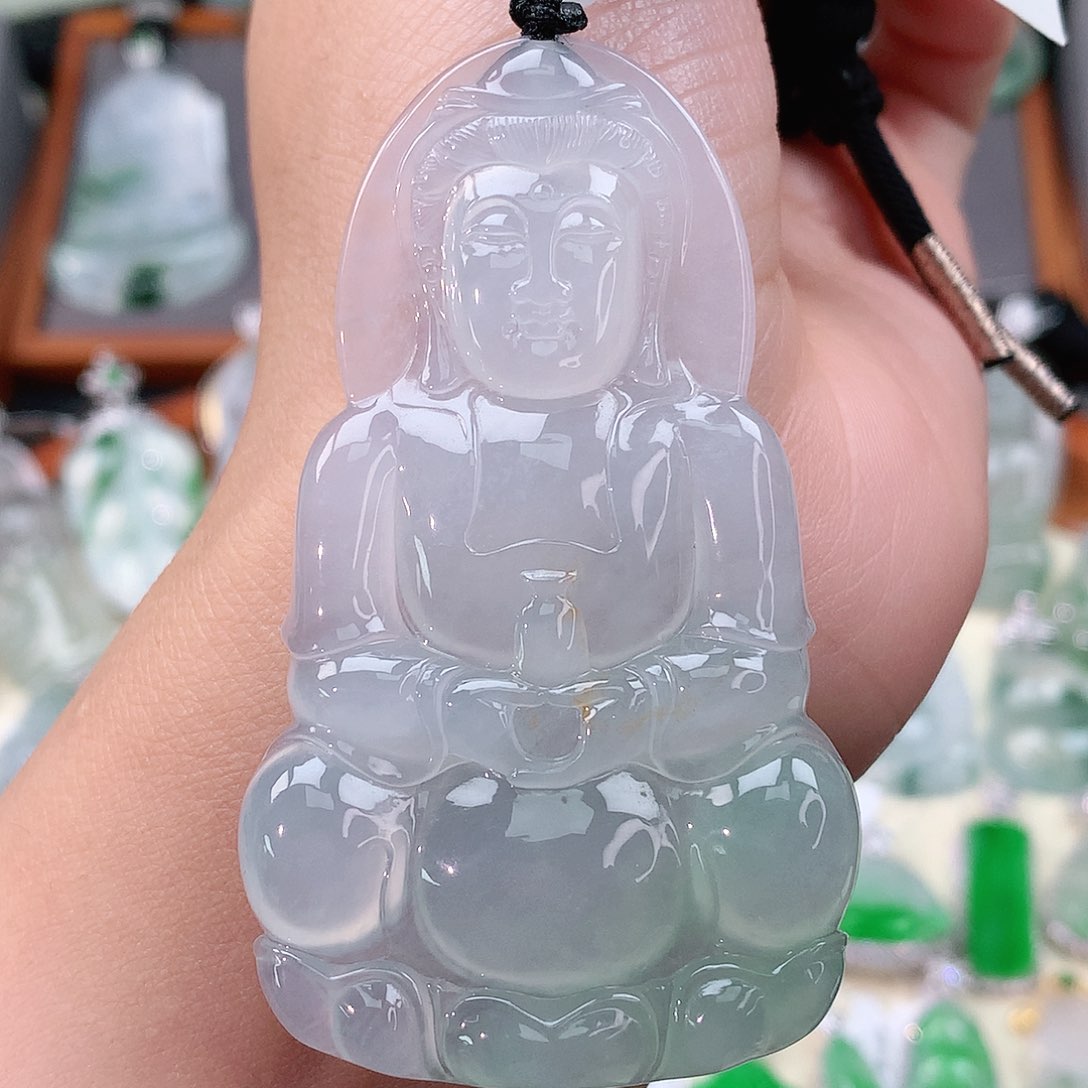 颈饰未镶嵌翡翠观音