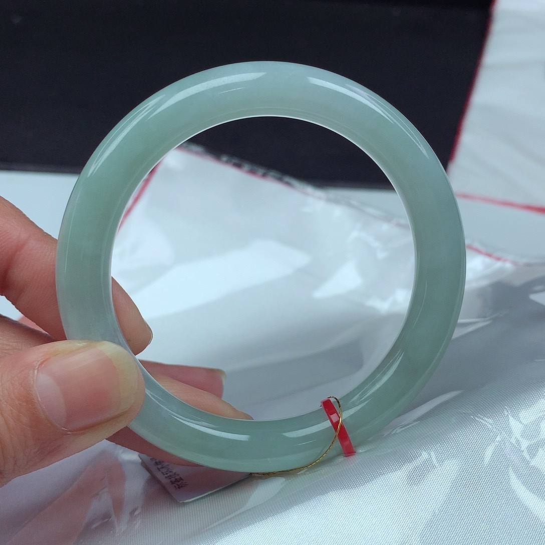 翡翠手镯未镶嵌53圆732