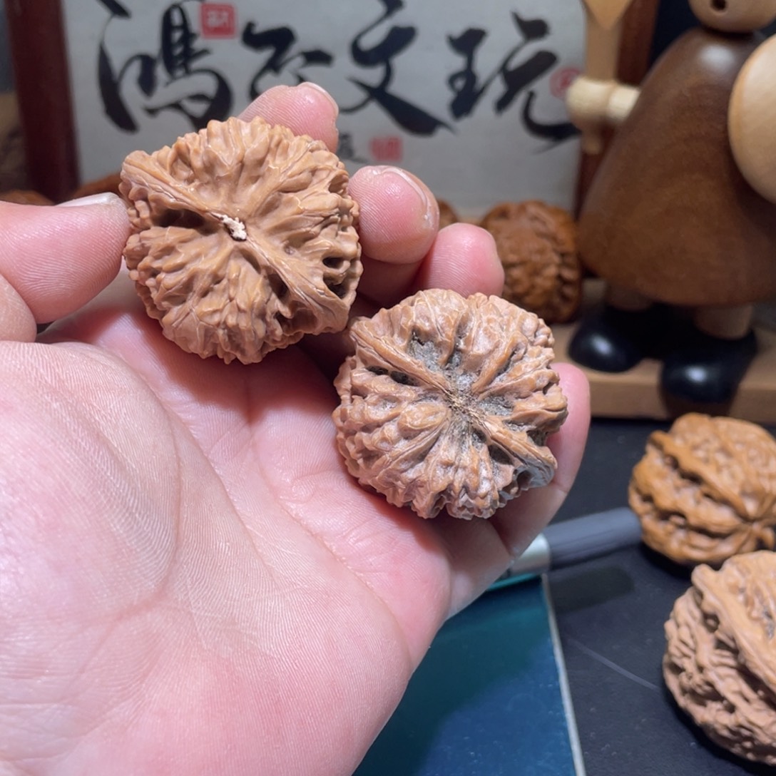 欢****吊坠桃核40野牛小白尖